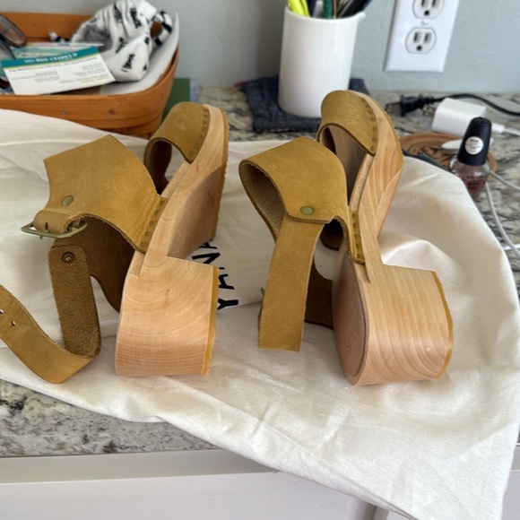 BRYR 🦋 Maya Clog Sandals in Fennel Size 10 / 40 - Picture 6 of 6